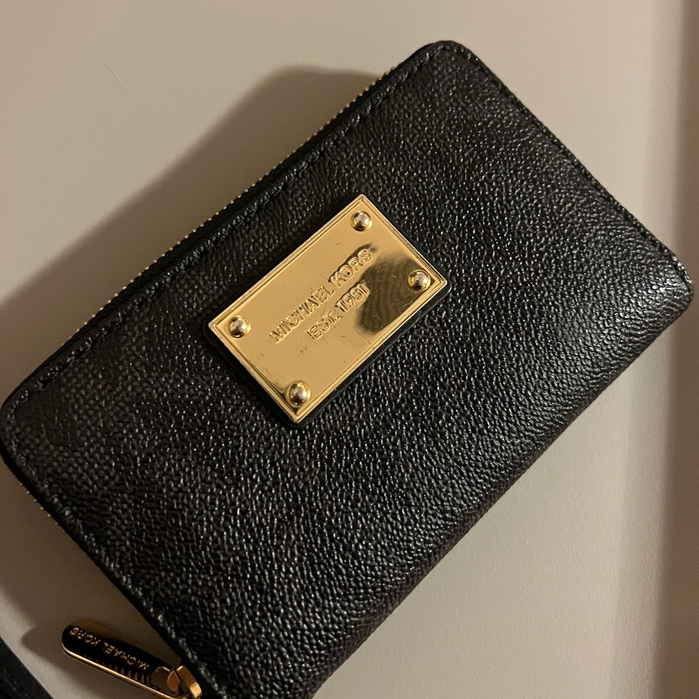Black MICHAEL KORS wallet